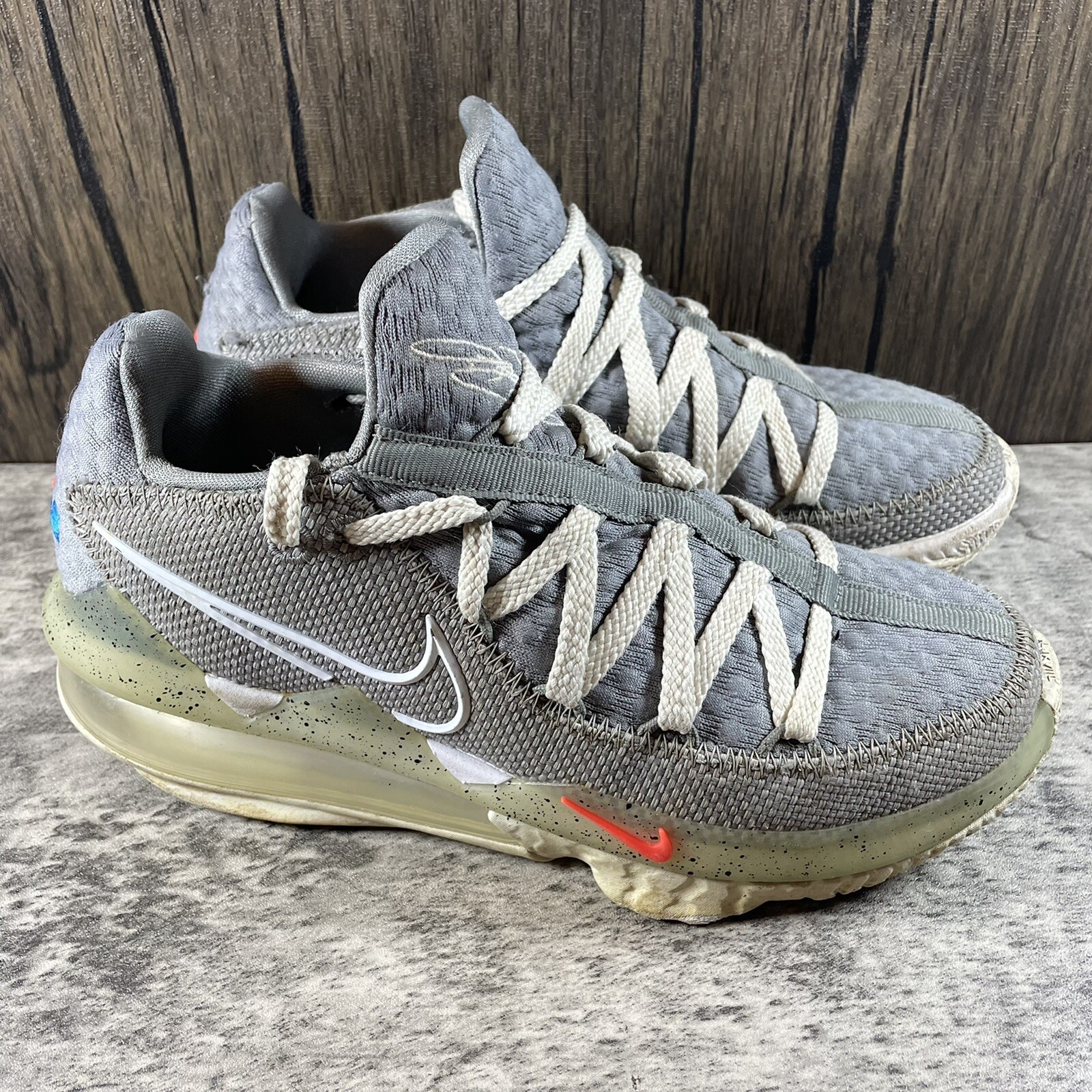 Nike Lebron 17 Low Shoe Mens Size Women's Gray Orange
