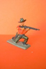 STARLUX / PUBLICITAIRE NESTLE WESTERN BEAU COW BOY  AU COMBAT REF CB134