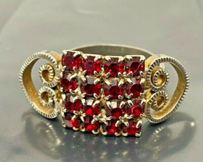 Vintage Red Rhinestone Crystal Gold tone Band Ring size 6
