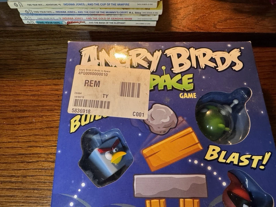 NEW* Angry Birds Space Game 2012 Mattel Build-Blast-Lift Off-Fun! - New - Image 2 of 4