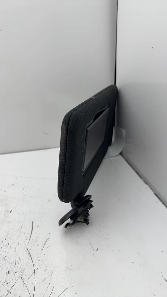 15 16 17 18 19 20 21 22 23 DODGE CHARGER Sun Visor Dodge Right Foto 2 de 4