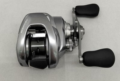 Mint Shimano Metanium SHALLOW EDITION XG Bait Casting Reel Right Hand