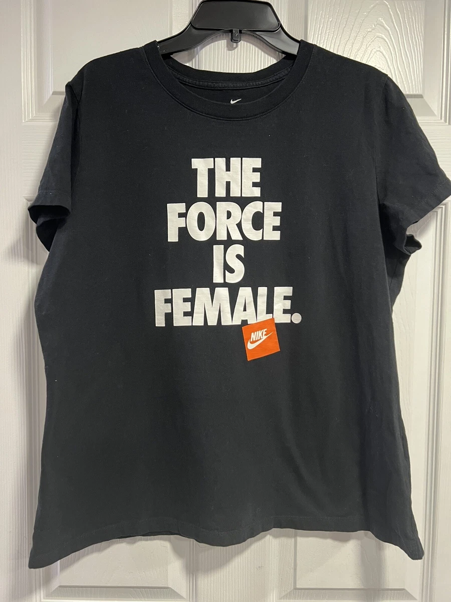 Womens nike sales graphic tees