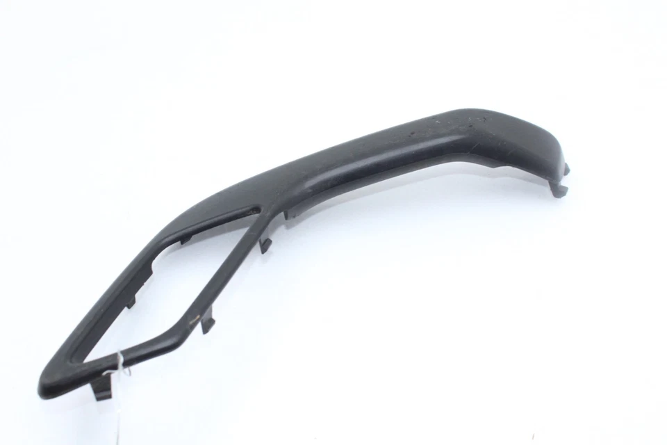 10-18 MERCEDES-BENZ SPRINTER 2500 FRONT RIGHT PASSENGER DOOR HANDLE SHELL Q0832 - Image 4 of 4