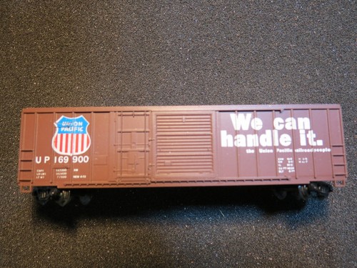 N - Roundhouse 8237 - Coche de caja estándar de 50', Union Pacific nuevo en caja cupé M-M | Zustand: New