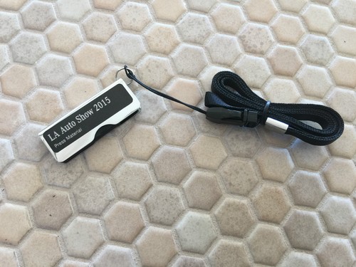 MERCEDES BENZ LA AUTOSHOW PRESS FLASH DRIVE 8Gb WITH TEXT LOGO NEW 2016 - 2017 - Picture 3 of 4