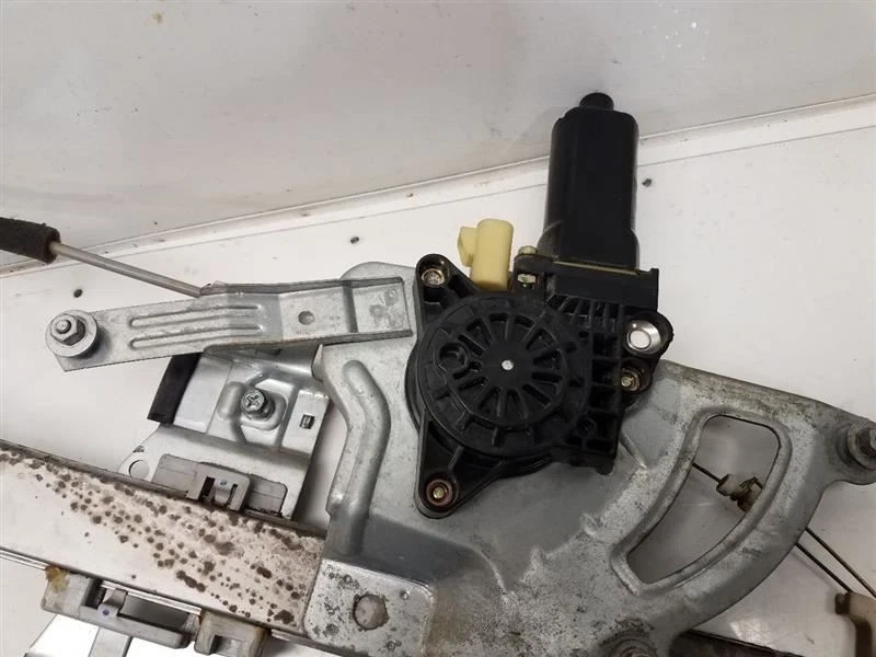 2000-04 Pontiac Bonneville Drivers Left Front Window Regulator - Power - Image 3 of 4