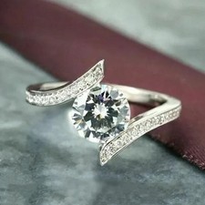 Lab Created Diamond Women's Engagement Ring 2Ct Round Cut 14k White Gold Plated.