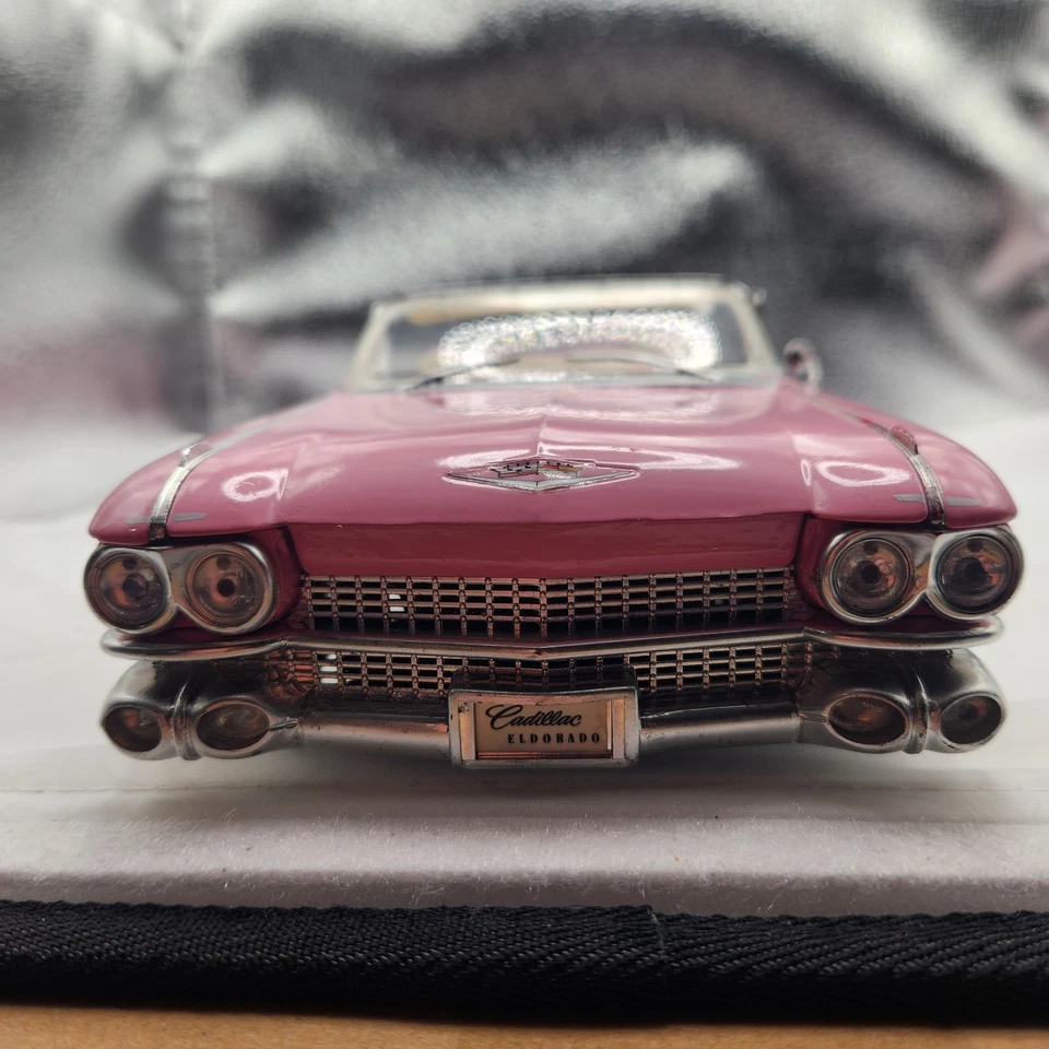 Cadillac Eldorado Biarritz 1959 convertible modelo fundido a presión Maisto 13" de largo Foto 3 de 4