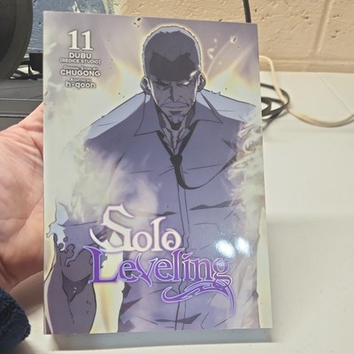 Solo Leveling, Vol. 11 (Manhwa / Graphic Novel) - Great condition