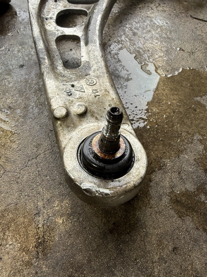 BMW E46 Convertible RWD Front Lower Control Arm SET 330ci 3 Series OEM - Image 4 of 4