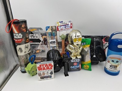 Star Wars Collectible Lot Simon Flashlight Pez Cutie Cuff Vador Clip Thermos Car
