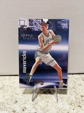 1998-99 SkyBox Thunder #44 Shawn Bradley Dallas Mavericks