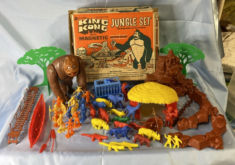 1967 MPC King Kong Playset TV Show Rankin Bajo con Caja Original MÚLTIPLES FABRICANTES DE JUGUETES Foto 2 de 4