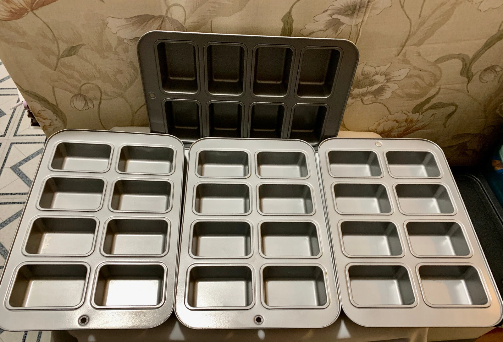 Lot Seven (7) Non-Stick Pans - Four (4) 8 Cavity Mini Loaf & Three (3) Mini Cake