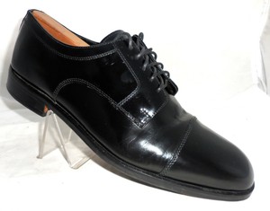 Mens Size 10.5 M BLACK Leather Cap Toe 