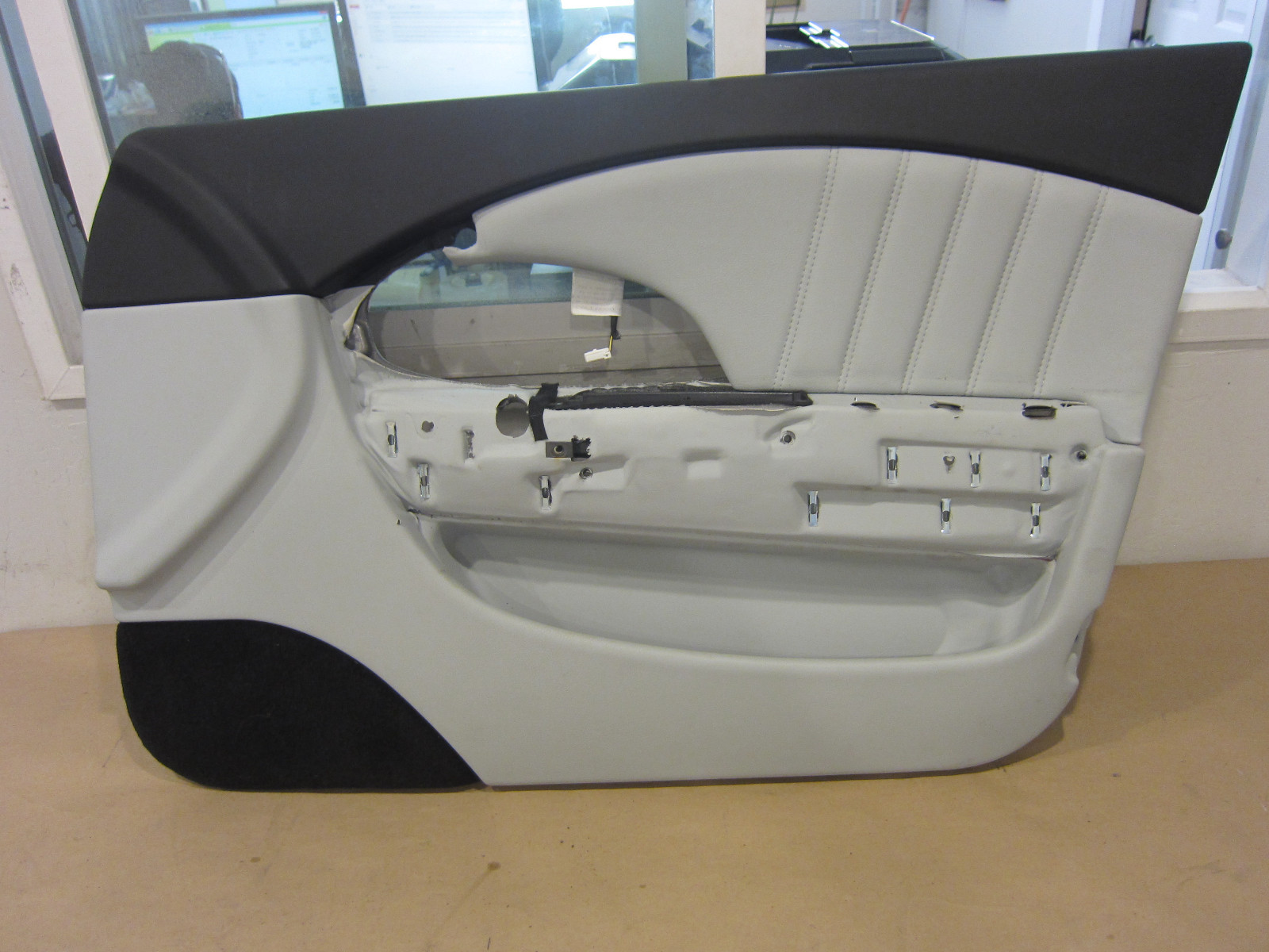 Maserati Quattroporte - RH Front Inner Door Panel - Part # 66936600