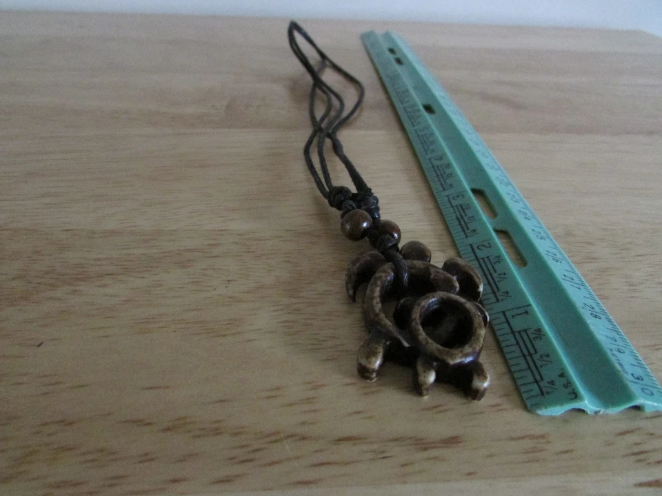 Ручной работы кости рога морской черепахи и ребенка ожерелье кулон унисекс мужской женщин серфер - Изображение 2 из 3