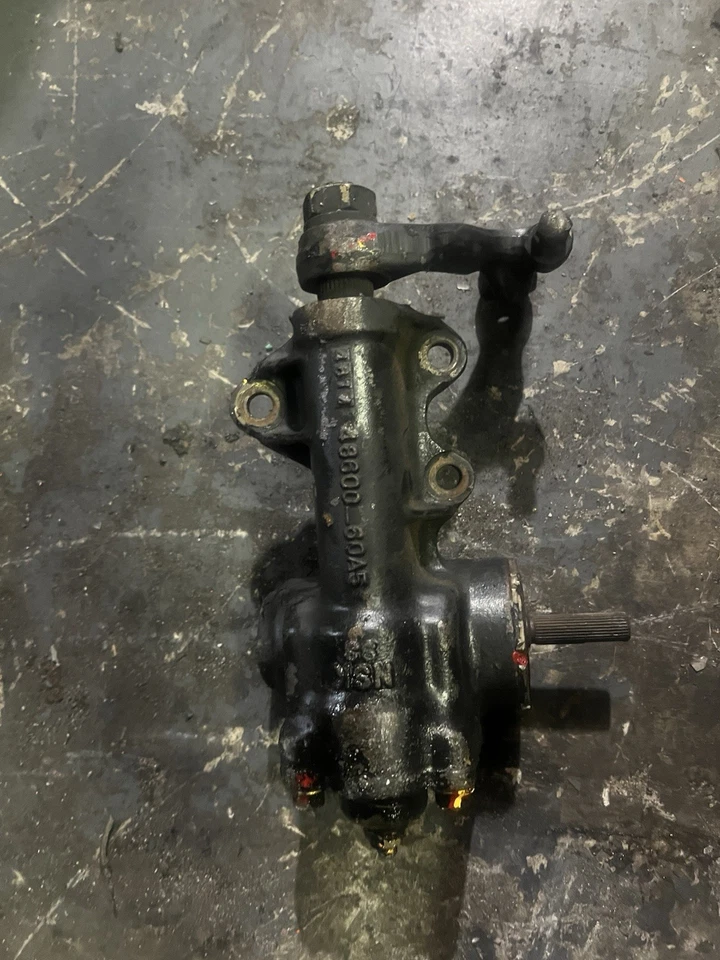 1992-1998 Geo Tracker Power Steering Gear Box  OEM - Image 2 of 3