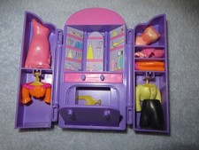 LITTLE KIDDLES WARDROBE FURNITURE  W/ CLOTHES