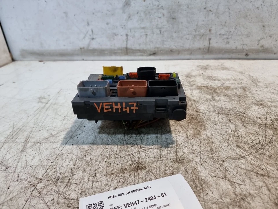 Коробка предохранителей Peugeot Partner BSM блок под капотом 1,6 дизель 2009 MK2 OEM 9666700480 - Изображение 2 из 4