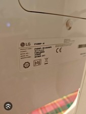 LG 27UD69P-W 27" 4K UHD IPS LED Monitor (27" Diagonal) 