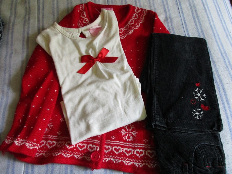 VGUC Nannette Girl Heart/Snowflake 3 piece Outfit girls size 6 - So Cute!