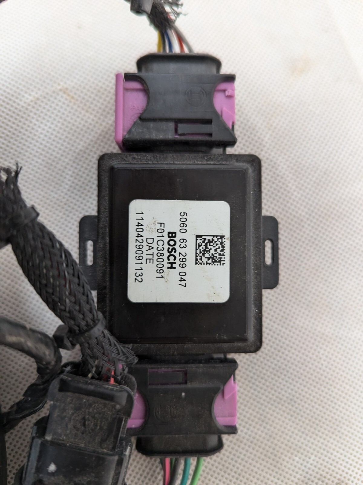 Diesel Exhaust Fluid (DEF) Pump / Harness /Sens fits: 2014 Chevrolet Cruze OEM