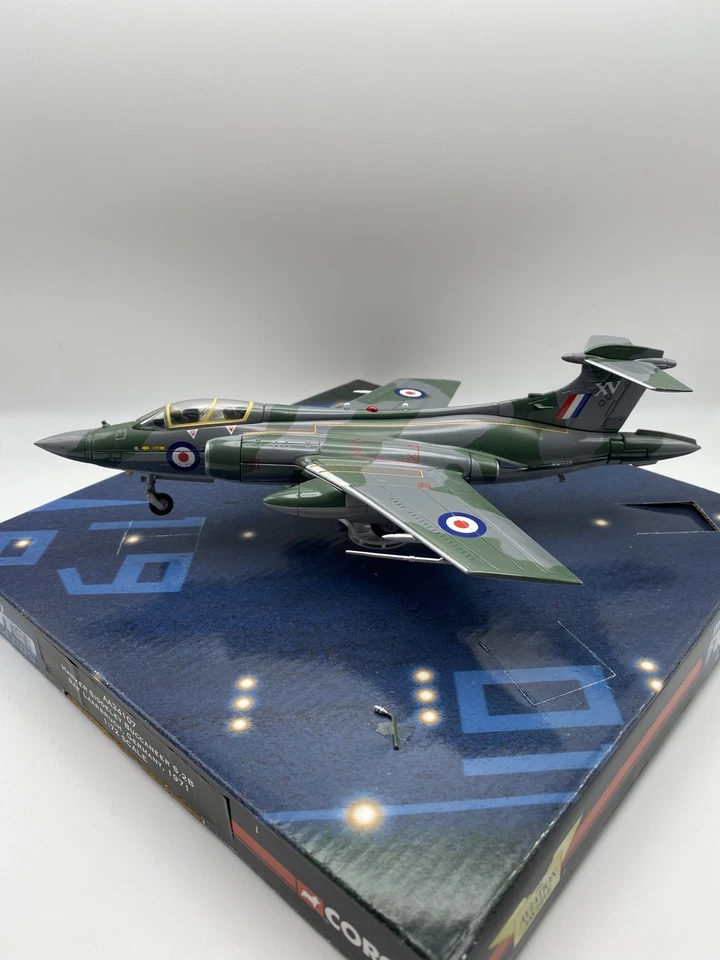 Corgi Fighter Legends AA34107 Hawker Siddeley Buccaneer S.2B Germany 1971 1:72 - Image 3 of 4
