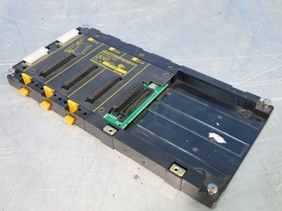 OMRON C200H-BC031-V1 SYSMAC 200 RACK  04220430543