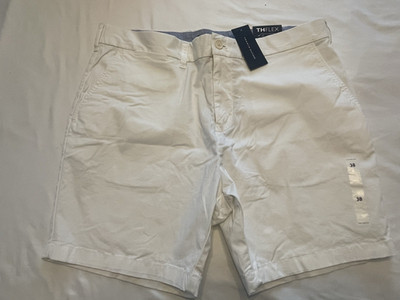 NWT TOMMY HILFIGER TH FLEX MENS WHITE FLAT FRONT SHORTS Sz 38