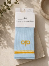 ALO Yoga UNISEX HALF-CREW THROWBACK SOCKS Light Blue Yellow Stripe