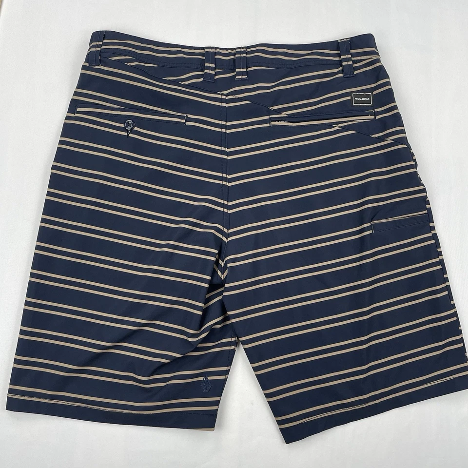 Volcom True To This Shorts Men’s 34 Navy Blue Striped Hybrid Chino Flat Front - Image 3 of 4