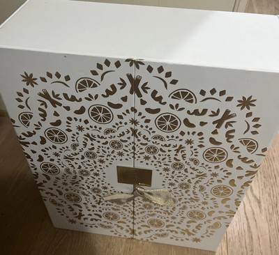 Molton Brown Adventskalender Box LEER personalisiert Geschenkidee