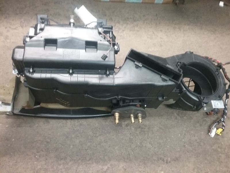 2008 MASERATI QUATTROPORTE 08 INSIDE HEATER BOX CORE AC EVAPORATOR HOUSING 