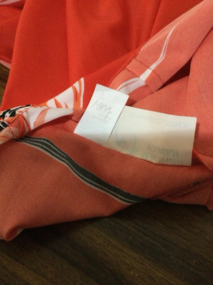 Vestido De Colección Malihini Envolvente Sarong Convertible Playa Cubrir Talla Única Floral Rojo Foto 3 de 4