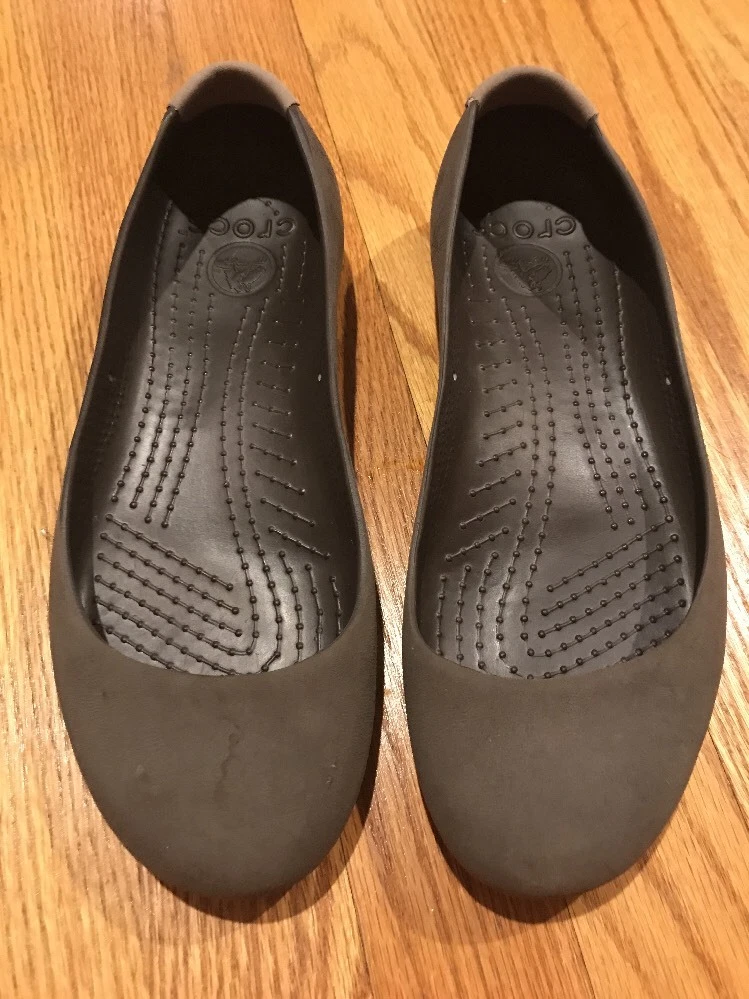 Crocs suede deals flats