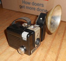 Vintage Kodak Brownie Hawkeye Camera w/Kodalite IV Flash Unit