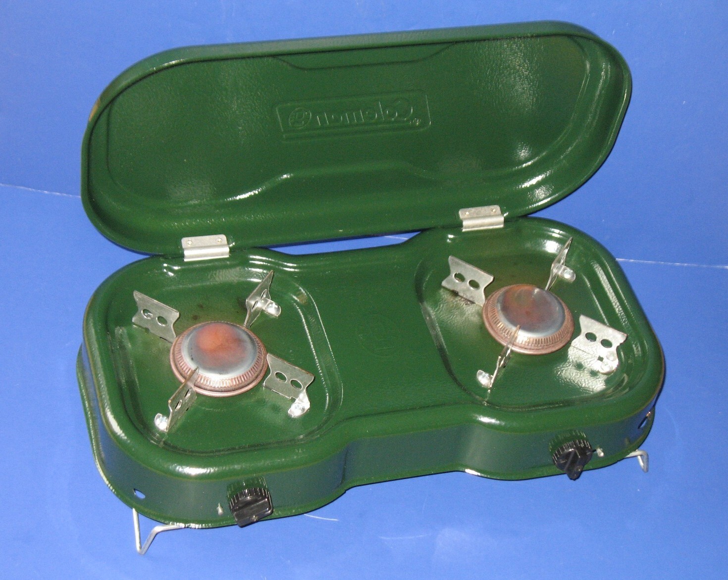 COLEMAN PERFECTFLOW 2BURNER PORTABLE PROPANE CAMPING STOVE 3000001224