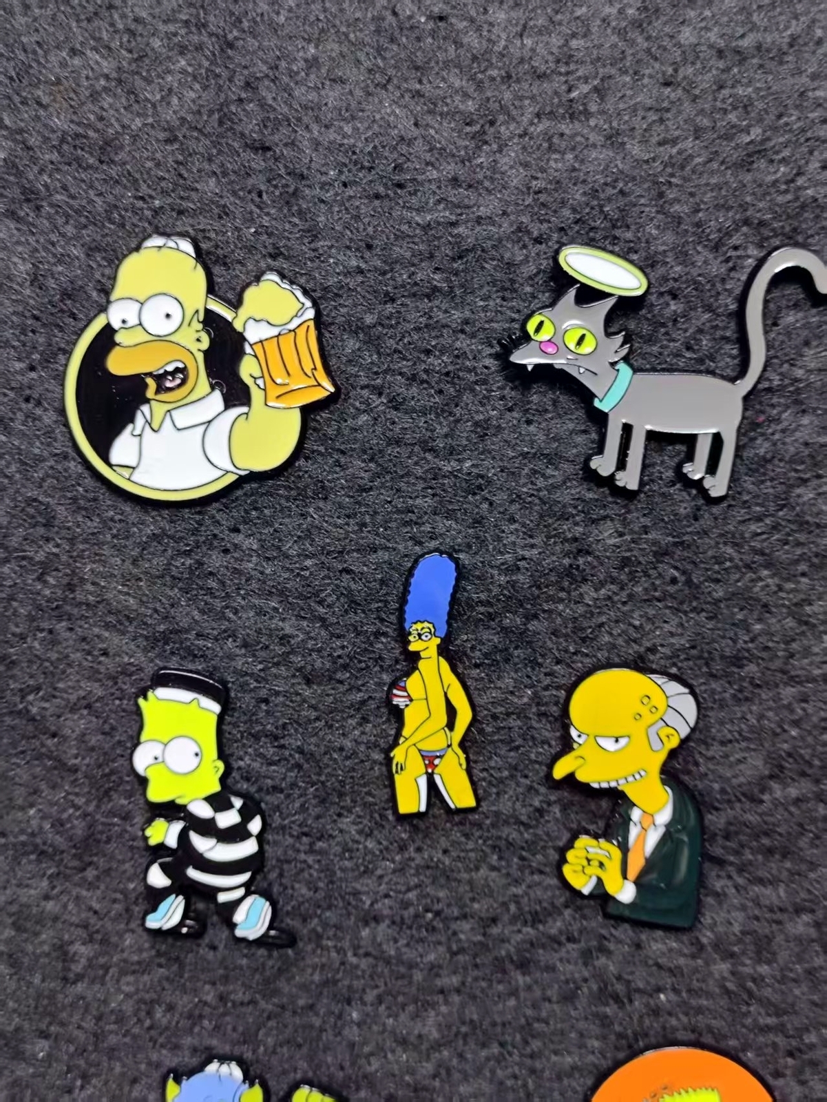 7Pcs The Simpsons Backpack Hat Lapel Pins Metal Badges Cartoon Gifts 1.25"