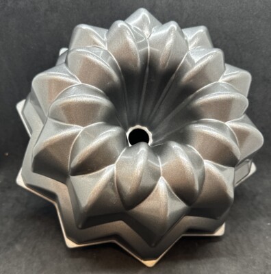 NORDIC WARE USA Star Bundt Pan Nonstick Cast Aluminum
