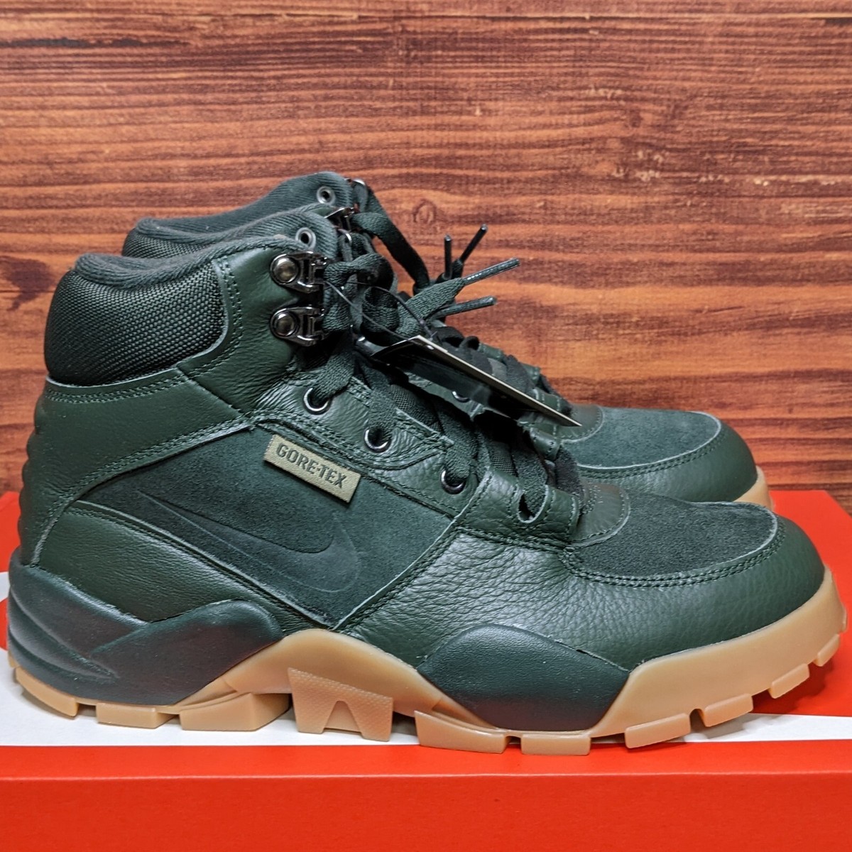 nike rhyodomo men's shoes stores