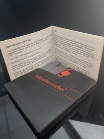NES Nintendo The Hunt for Red October Authentic Tested Game Manual Sleeve 1991