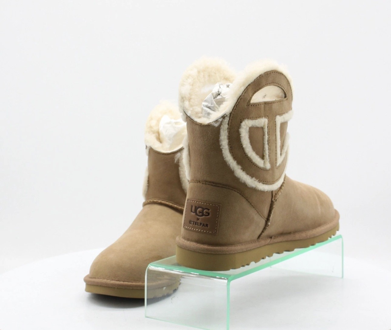 UGG x TELFAR LOGO MINI BOOTS WOMENS SHEARLING UK 2 TAN RRP £260 AD image 3