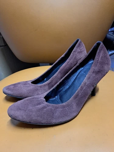 Escarpins Prada femme talons chaton taille 7,5 EU 37,5 daim bordeaux