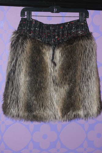 CHANEL F/W10 $4k Faux Fur Skirt CC Logo Fantasy Tweed 38 Sm MOST WANTED *Runway* - Picture 3 of 9