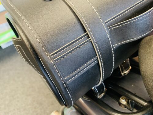 ROYAL ALLOY SCOMADI 125 TO 300 BLACK 8 LTR FAUX LEATHER REAR LUGGAGE BAG - Picture 7 of 13