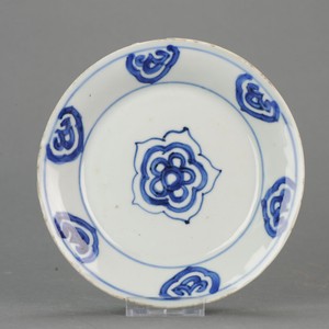 Antique Chinese 17th C Porcelain Ming Transitional China Plate Flower[:z...