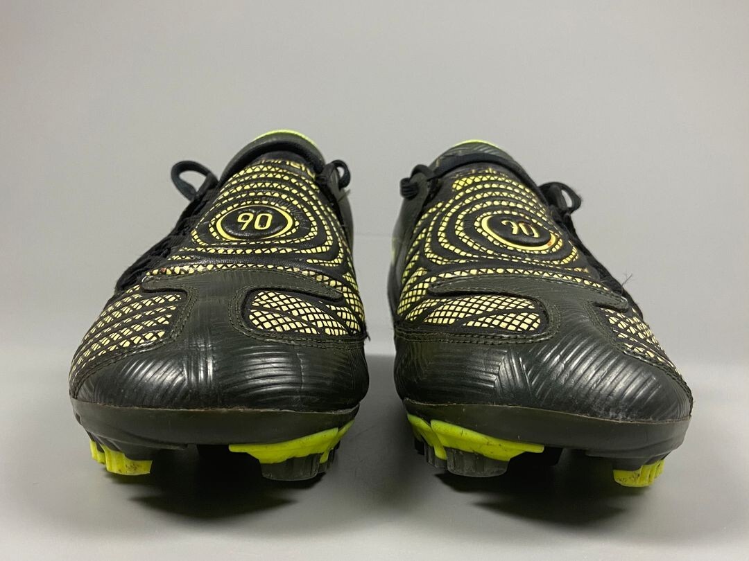 りょた NIKE TOTAL 90 SHOOT Ⅱ IC トータル90 -354742_106_a.jpg