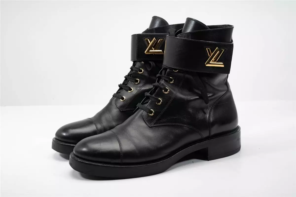 LOUIS VUITTON Womens Black Leather Combat Boots LV Gold Logo Wonderland  Ranger